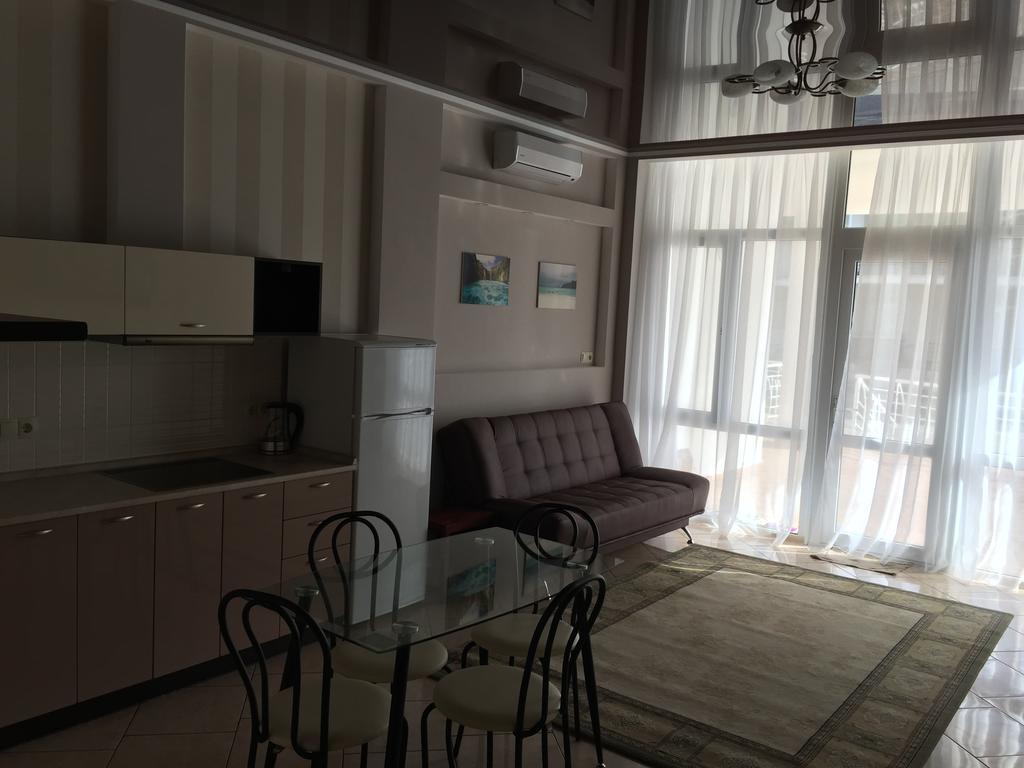 شقة كارولينو بوهاز  في Town-House Golden Bugaz المظهر الخارجي الصورة